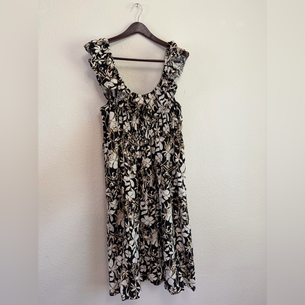 Ava & Viv Black and Cream Floral Maxi Dress - Picture 4 of 8